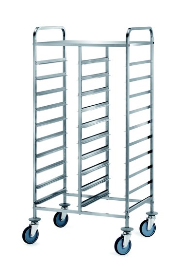 trolley for trays with upper shelf and railing cap. 20 trays